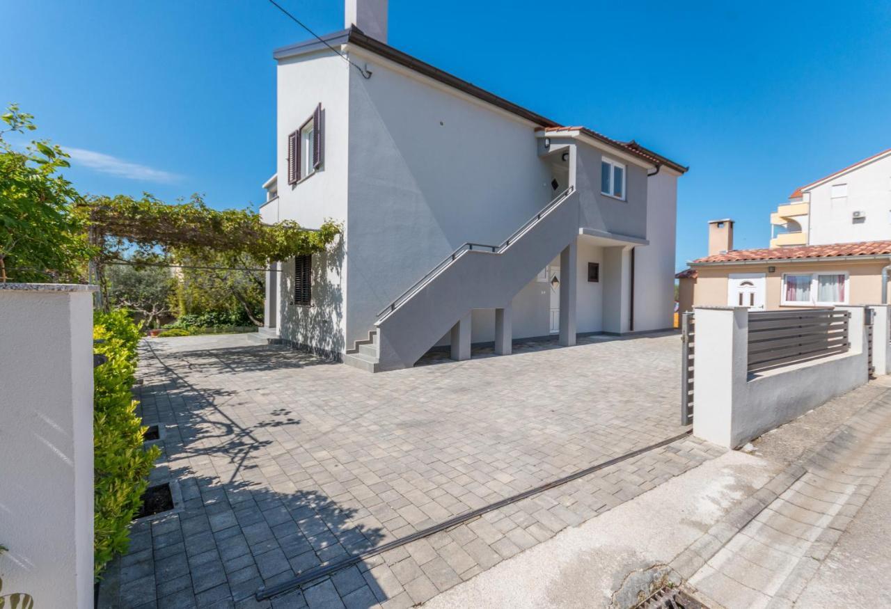 Apartmani A&M Biograd Na Moru Esterno foto