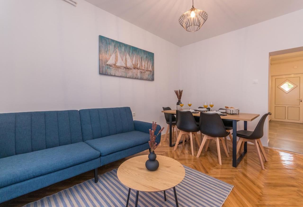 Apartmani A&M Biograd Na Moru Esterno foto