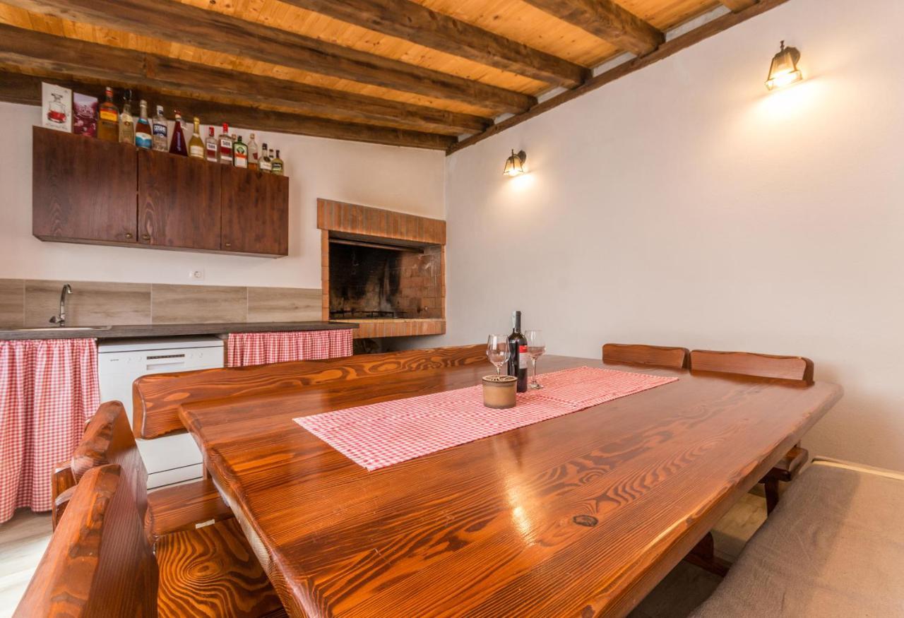 Apartmani A&M Biograd Na Moru Esterno foto